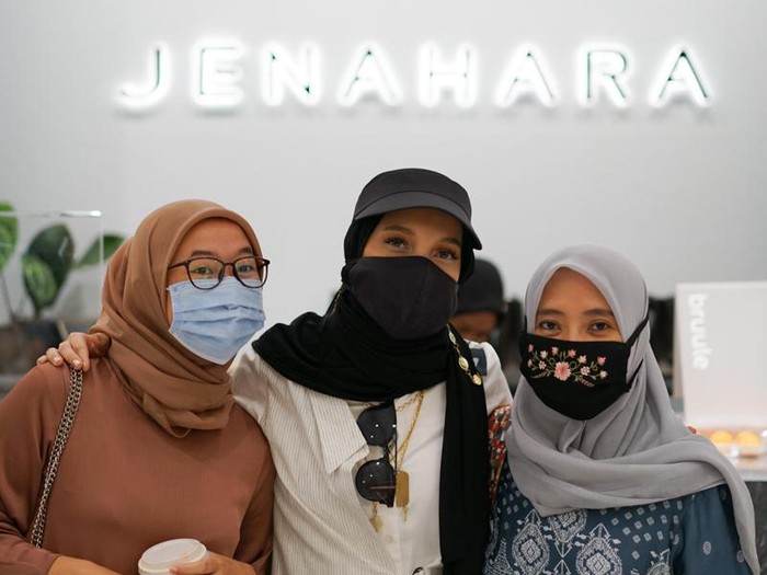 JENAHARA NASUTION JENAHARA NASUTION