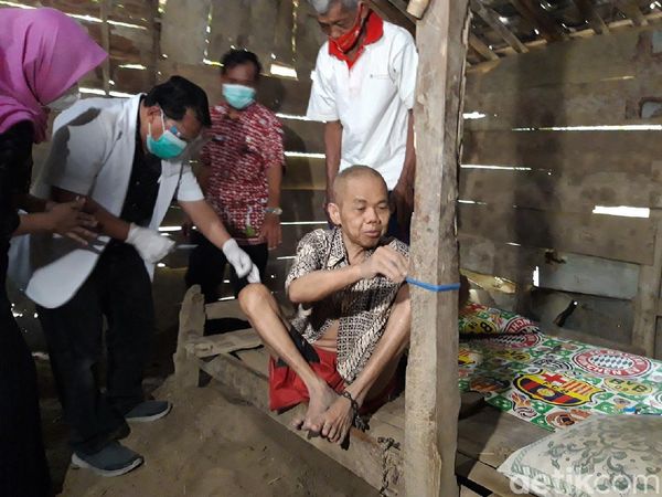 Kakek Asal Boyolali Ini Dipasung Selama 8 Tahun di Kandang Sapi