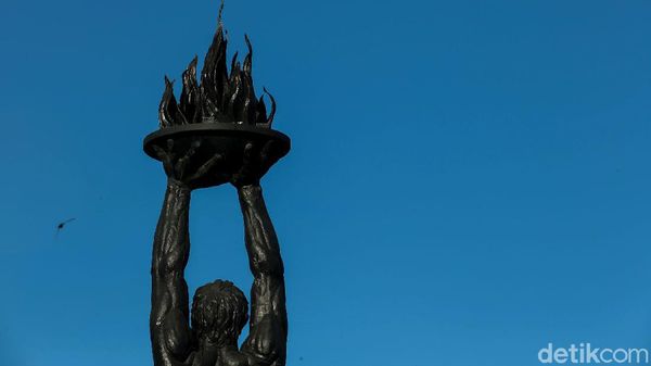 Langit Biru Ibu Kota yang Mempesona