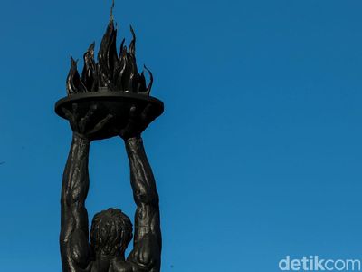 Langit Biru Ibu Kota yang Mempesona