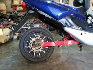 Motor Bensin Dimodifikasi Jadi Motor Listrik, Aman Nggak?