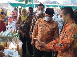 Buka Pameran UMKM, Pj Bupati Sidoarjo Puji Penggunaan Barcode Saat Belanja