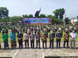 Polisi Gandeng Linmas Jaga 2.084 TPS di Pilbup Mojokerto