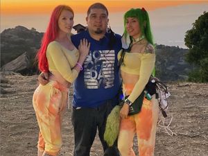 Foto: Kehidupan Pria Poligami yang Ingin Hamili 2 Istrinya Secara Bersamaan