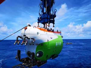 China Sentuh Titik Terdalam di Bumi dan Menggali Bulan China Sentuh Titik Terdalam di Bumi dan Menggali Bulan