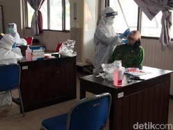 650 ASN dan Pegawai Pemkab Jember Jalani Tes Swab Massal