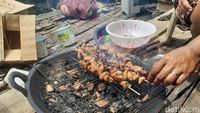 Foto: Ulat Sagu, Kuliner Wajib Papua