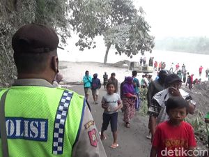 Cuaca Mendung, Pengungsi Was-was Material Letusan Semeru Meluber