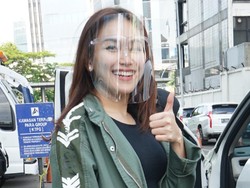 Soal Minta Mahar Fantastis, Ayu Ting Ting: Ngarang!