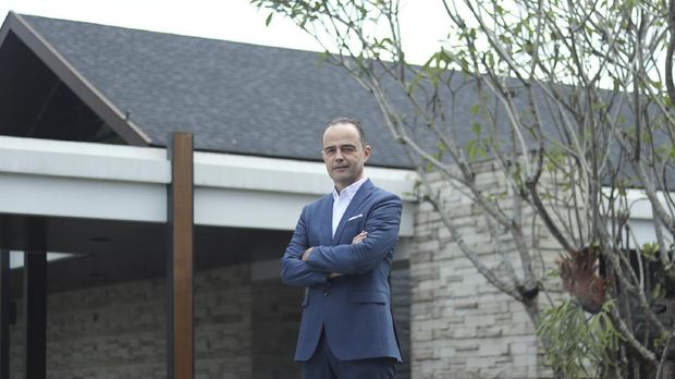 Gilles Tressens, General Manager Pemandangan Pullman Ciawi Vimala Hills Resort Spa & Convention.