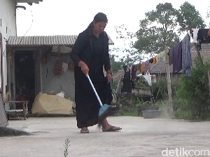 Warga di Kaki Gunung Semeru Mulai Kembali ke Rumah