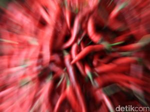 Jelang Akhir Tahun Harga Cabai-Ayam di Bandung Naik