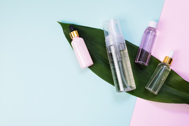 Berbagai jenis botol toner