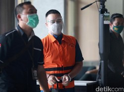 Saksi Sebut Rezky Herbiyono Utang Rp 3 M, Dibayar Pakai Vila Nurhadi