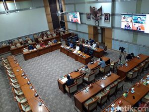 Uji Kelayakan Usai, Ini 7 Nama Terpilih Jadi Calon Anggota KY Uji Kelayakan Usai, Ini 7 Nama Terpilih Jadi Calon Anggota KY