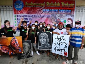 Di Banyuwangi Ada Sekolah Trotoar, Seperti Apa?