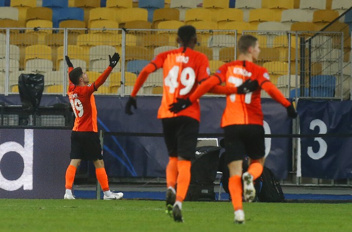 Shakhtars Manor Solomon celebrates after scoring his sides second goal during the Champions League, Group B, soccer match between Shakhtar Donetsk and Real Madrid at the Olimpiyskiy Stadium in Kyiv, Ukraine, Tuesday, Dec. 1, 2020. (AP Photo/Efrem Lukatsky)