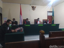 Hadapi Sidang Perdana, Pembakar Mobil Via Vallen Terancam 12 Tahun Penjara