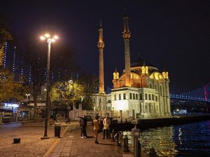 Sunyinya Jalanan Negeri Erdogan, Lockdown dan Jam Malam Diberlakukan