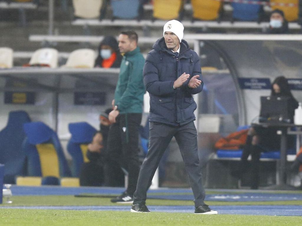 Madrid Kalah 2 Kali, Zidane Lagi Jelek di Liga Champions Musim Ini Madrid Kalah 2 Kali, Zidane Lagi Jelek di Liga Champions Musim Ini