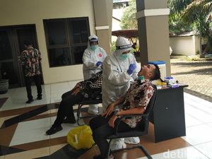 Dua Anggota DPRD Lamongan Positif COVID-19