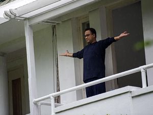 Gaya Mandiri IG Live Anies Baswedan Jadi Sorotan Gaya Mandiri IG Live Anies Baswedan Jadi Sorotan