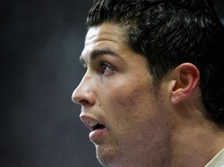Cristiano Ronaldo memulai karier di Sporting Lisbon dari tim akademi. Tahun 2002 sampai 2003 dia tembus ke skuad utama dan bikin lima gol (Getty Images/Stu Forster)