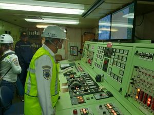 Jelang Natal & Tahun Baru, Kemenhub Uji Kelaiklautan Kapal di Manokwari