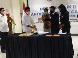 Gibran-Teguh dan Bajo Tiba di Lokasi Debat Pamungkas Pilkada Solo