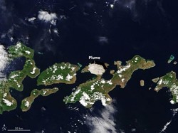NASA Potret Erupsi Gunung Lewotolo di NTT, Ini Hasilnya