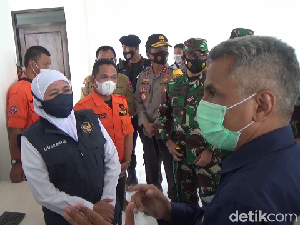 Gubernur Khofifah Minta Ada Pantauan Mitigasi Pascaerupsi Gunung Semeru Gubernur Khofifah Minta Ada Pantauan Mitigasi Pascaerupsi Gunung Semeru