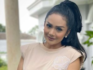 7 Artis Indonesia Ini Blak-blakan Akui Oplas Demi Menunjang Penampilan