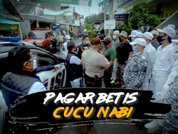 Laskar FPI Penjaga Gerbang Bertemu Habib Rizieq