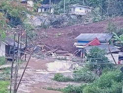 20 Rumah Tertimbun Longsor di Garut, BPBD Jabar: 180 Orang Ngungsi