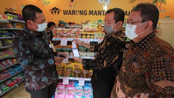 Pemberbedayaan Lewat Wirausaha Warung Sembako