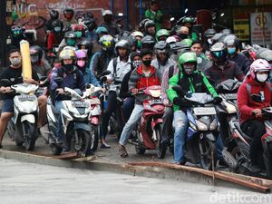 Ada Proyek Perbaikan Jalan, Ciledug Macet