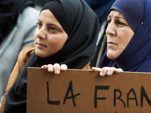 Prancis Akan Sasar Puluhan Masjid yang Dicurigai Suburkan Ekstremisme