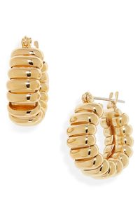 5 Tren Hoop Earring, Makin Stunning Nih!