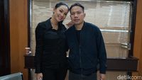 Vicky Prasetyo Batal Nikah, Ini Potret Kebersamaannya dengan Kalina Oktarani