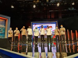 Debat Pandeglang: Thoni Tuding Petahana Bohong, Irna Jawab Sudah Kerja