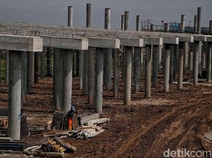 Genjot Infrastruktur, Jokowi: Buat Pedagang Makanan, Kos-kosan dan Lain-lain