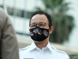 Anies Terbitkan Ingub-Sergub Natal dan Tahun Baru, Kapasitas Kantor 50%