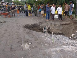 Jembatan di Deli Serdang Amblas Imbas Longsor