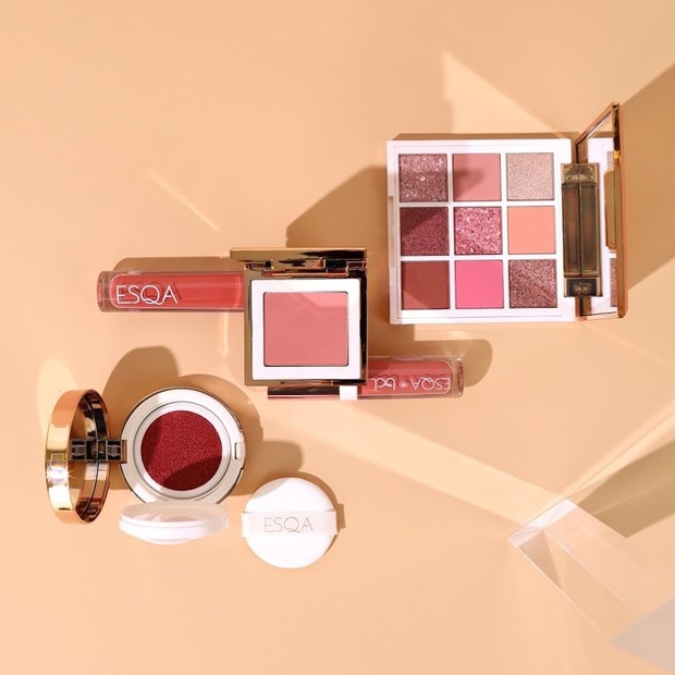 Ragam Produk ESQA/Instagram ESQACosmetic Beragam produk dari ESQA