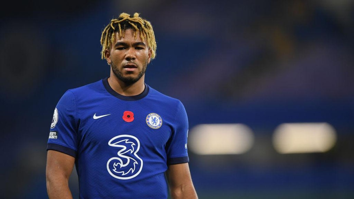 Reece James dirampok saat sedang beramal. (Foto: Getty Images/Mike Hewitt)
