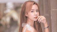 7 Potret Rosya Silvina, Wanita Cantik yang Joget Bareng Hotman Paris