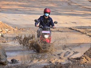 Test Ride Nex Crossover: Bisa Dibawa Offroad atau Menang Tampilan Doang? Test Ride Nex Crossover: Bisa Dibawa Offroad atau Menang Tampilan Doang?