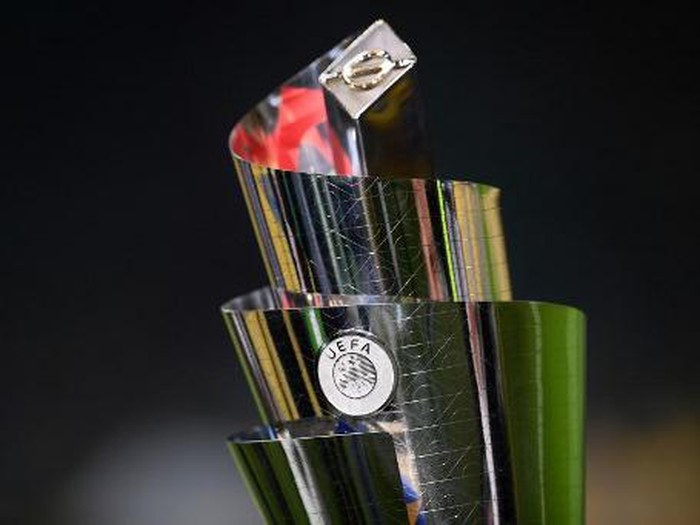 The UEFA Nations League trophy is pictured prior to the UEFA Nations League group 3 football match Italy vs Portugal at the San Siro Stadium in Milan on November 17, 2018. (Photo by Marco BERTORELLO / AFP)