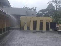 Hujan-Angin Kencang di Sleman, Barak Pengungsian Merapi Rusak