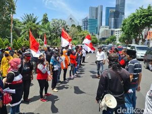Penolakan FPI dan Habib Rizieq Masih Bergema di Surabaya Penolakan FPI dan Habib Rizieq Masih Bergema di Surabaya